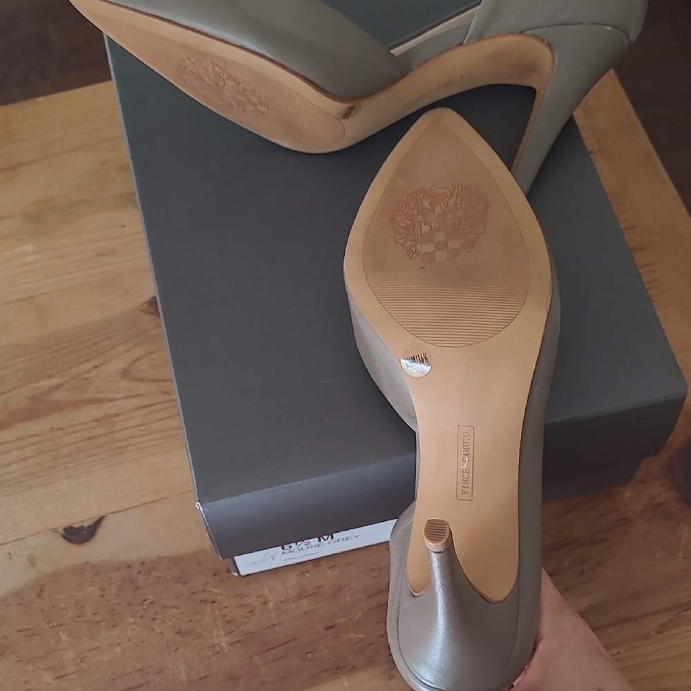 Vince Camuto Elona2 Leather Mouse Grey Taupe Pumps Heels Sz6.5 Bundle Discount - Picture 6 of 10